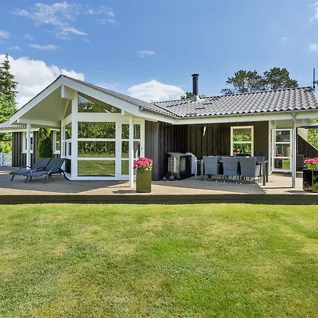 Four-bedroom Holiday In Hals
